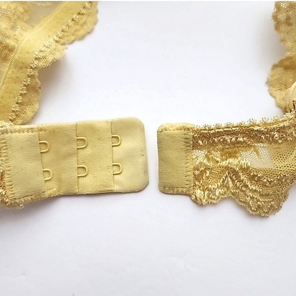 ⭐️2/ $30⭐️ La Vie en Rose Yellow Satin Lace Underwire Push Up Bra 34C - Picture 11 of 14